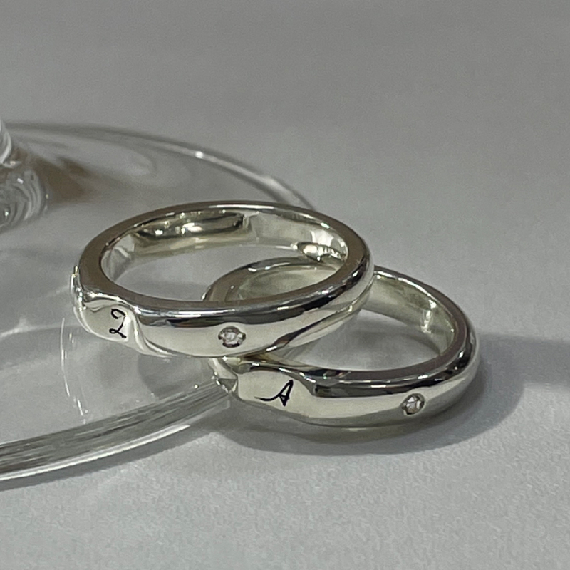 [아몬즈 단독] Initial round ring | 108,120원 | 아몬즈 주얼리